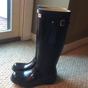 Black Tall Hunter Boots